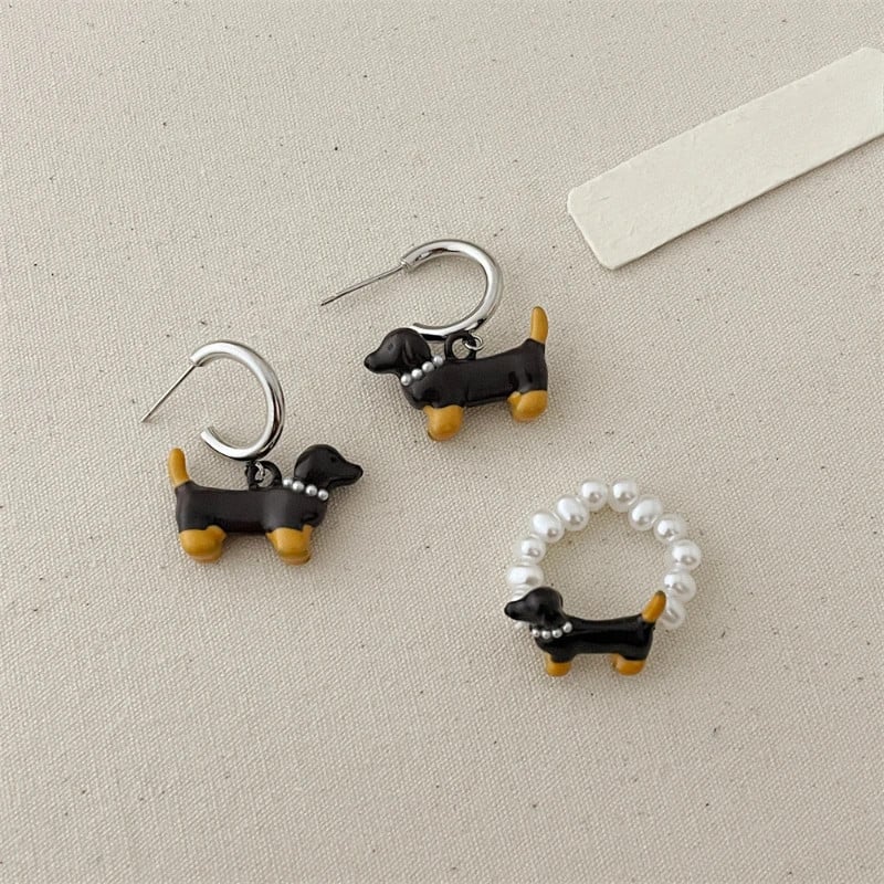 Pawsitively Doxie Ring