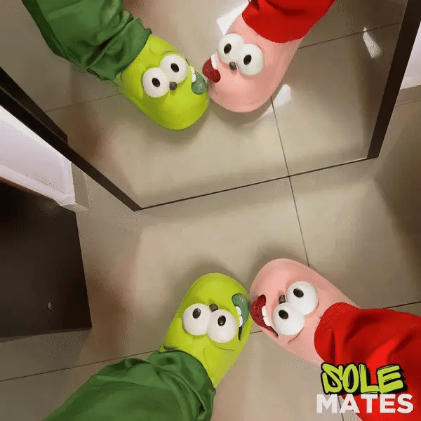 OmgMyDog™ Kissing Slippers